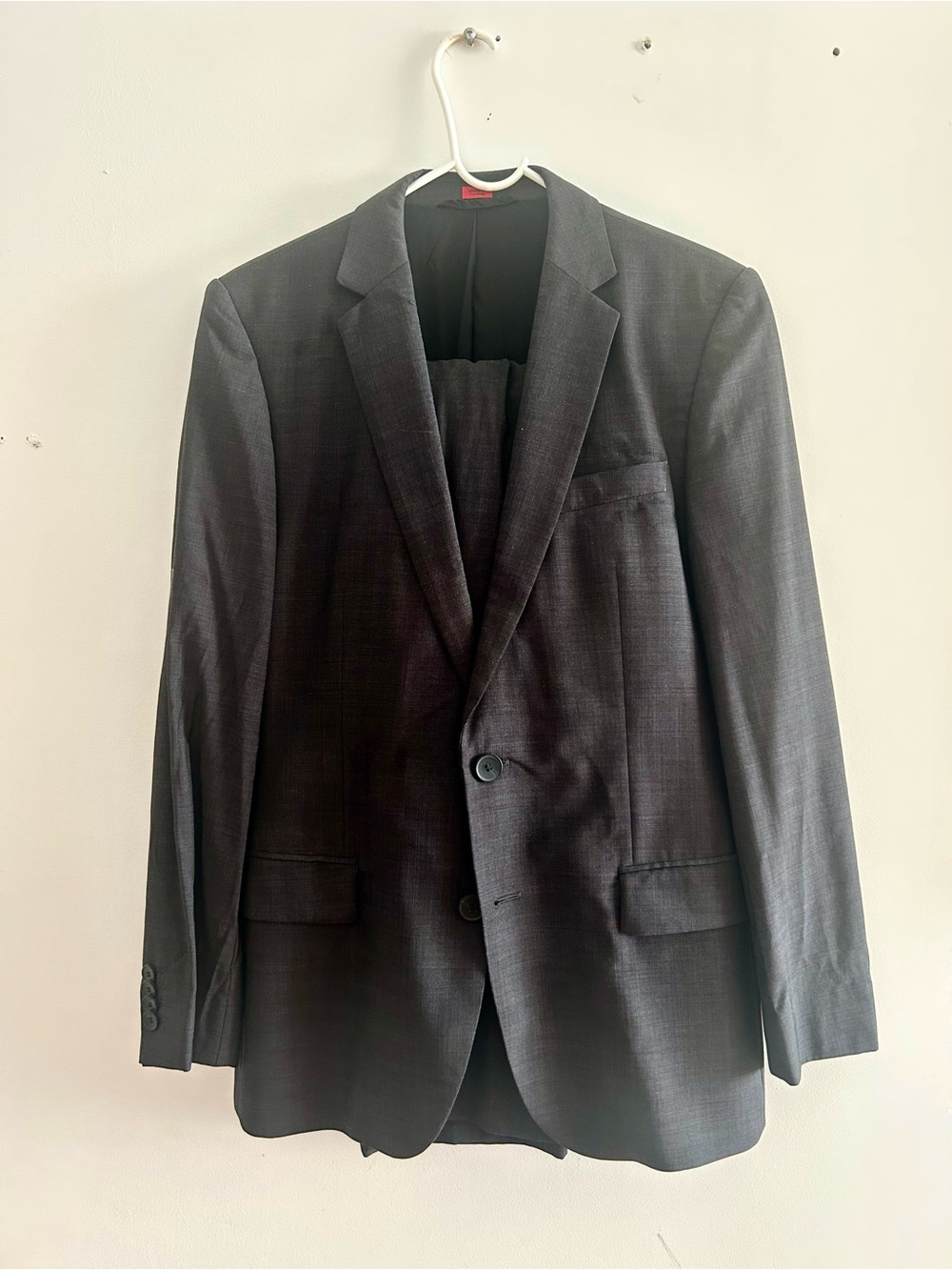 HUGO Men's Charcoal Gray Two-Button Suit Jacket